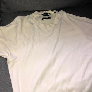 Selling boggy jonea sweater